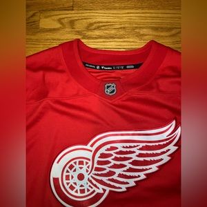 Men’s Fanatics Branded Tyler Bertuzzi Red Wings Jersey